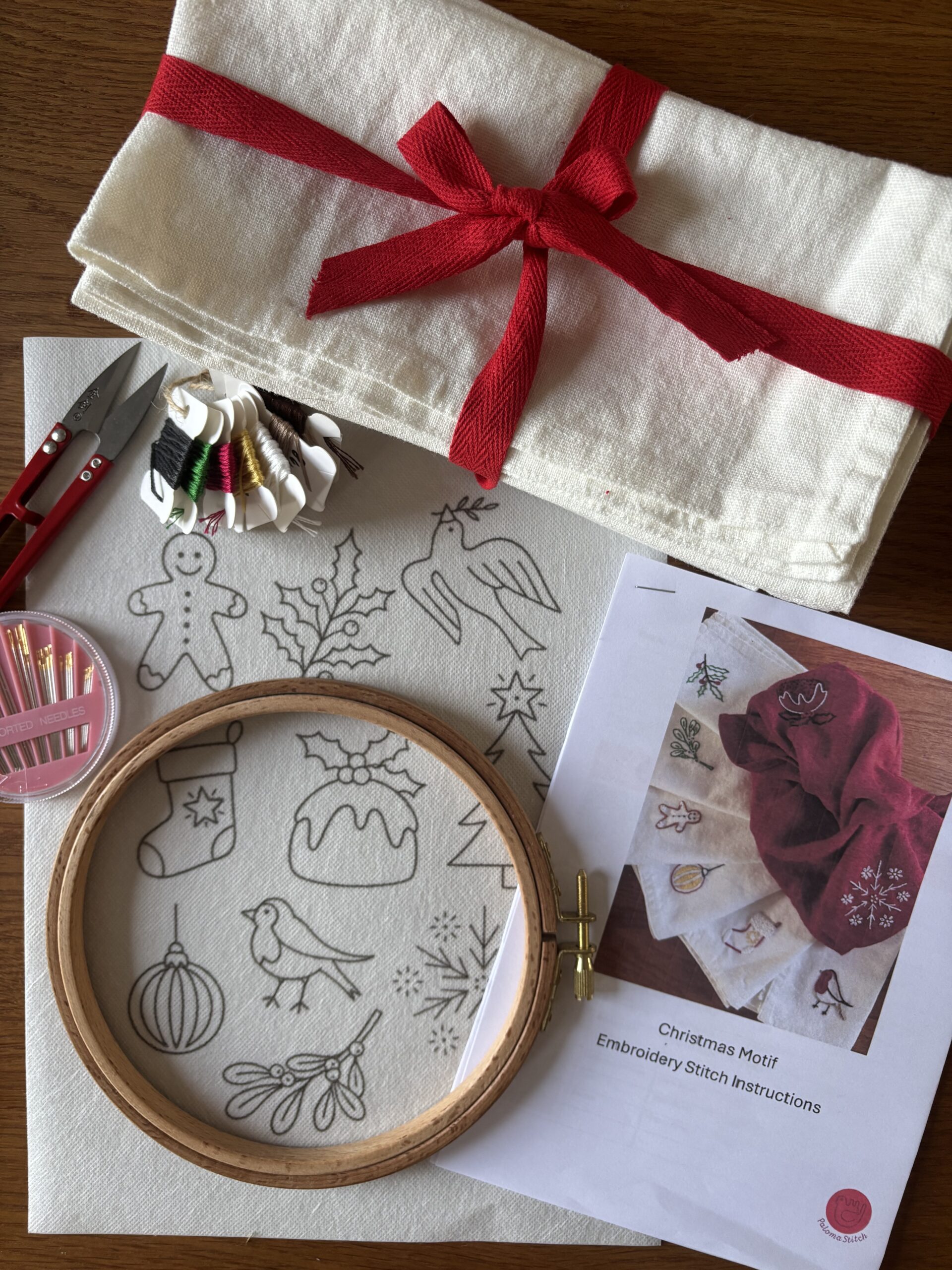 Christmas Embroidery Motifs on Tote Bags Workshop